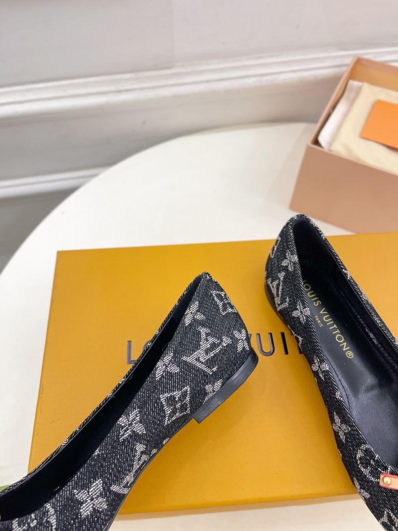 Louis Vuitton Flat Shoes